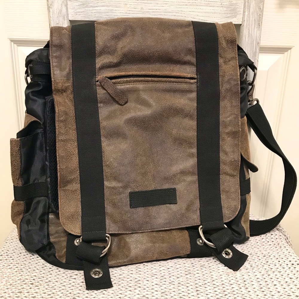 Wilson’s Leather M. Julian Leather Convertible Backpack Messenger Bag